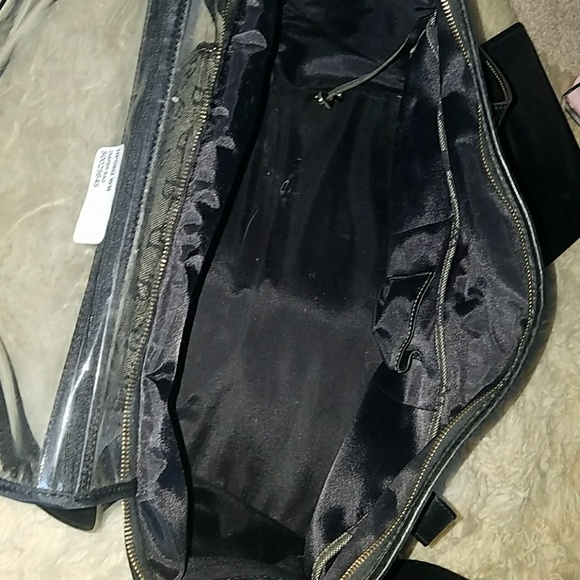 Dooney & Bourke DIAPER BAG - Picture 6 of 8